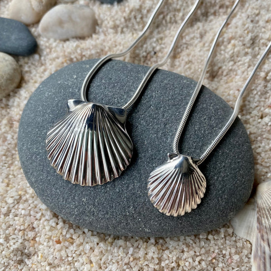 Sterling Silver Smooth Scallop Shell Necklace