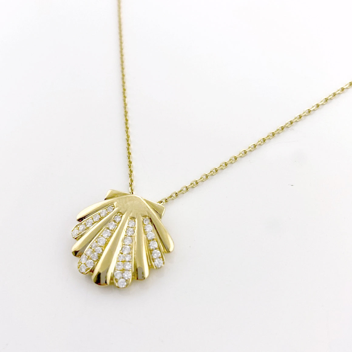 14K Gold Diamond Scallop Shell Necklace