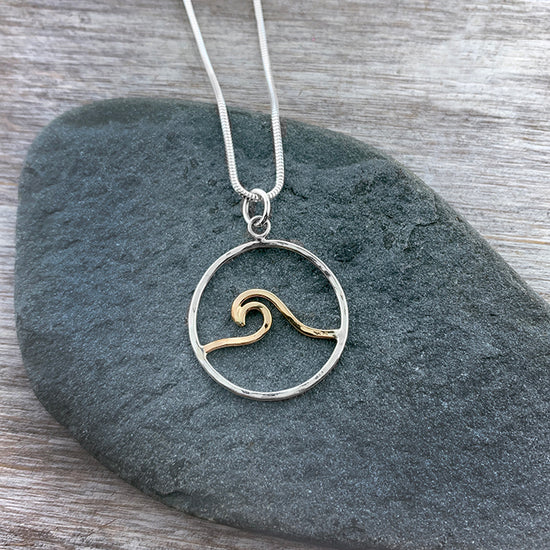Two Tone Wave Necklace
