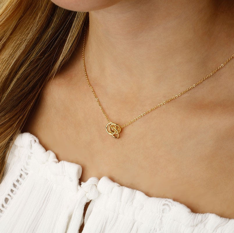 14k Gold Love Knot Necklace – Cape Cod Jewelers