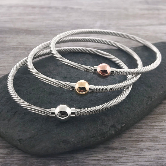 Cape Cod Fine Twist Single Ball Bracelet