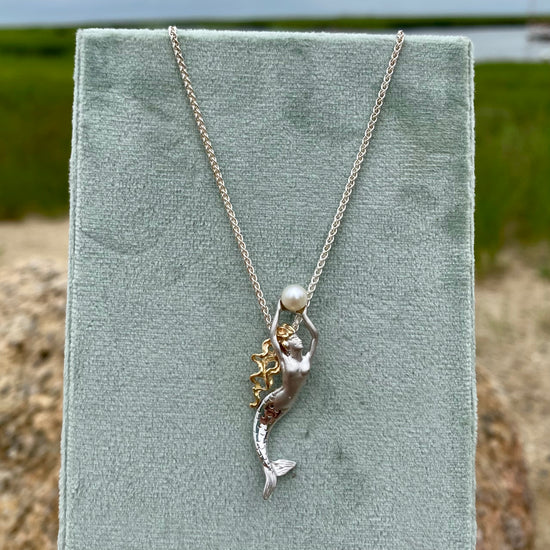 Two Tone Mermaid with Pearl