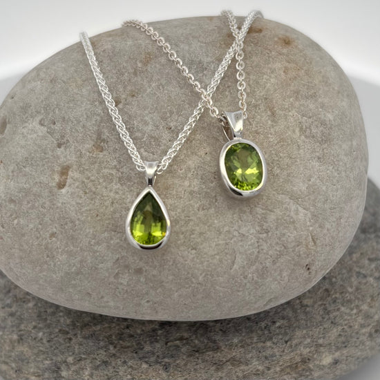 Sterling Silver Teardrop Peridot Necklace