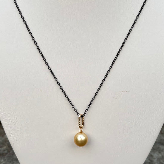Golden Pearl Drop Lock Necklace