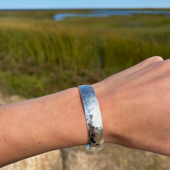 Shoreline Cuff