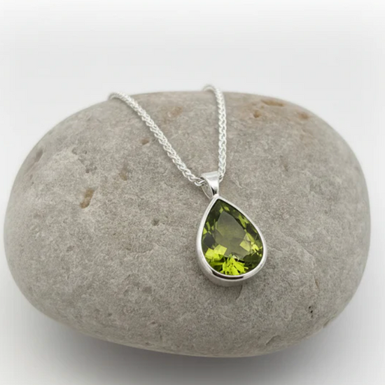 Sterling Silver Teardrop Peridot Necklace
