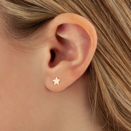 14k Gold Tiny Star Studs