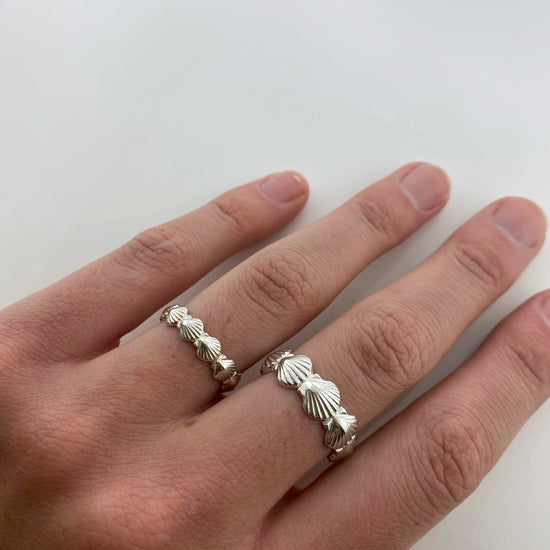 Wide Scallop Shell Band