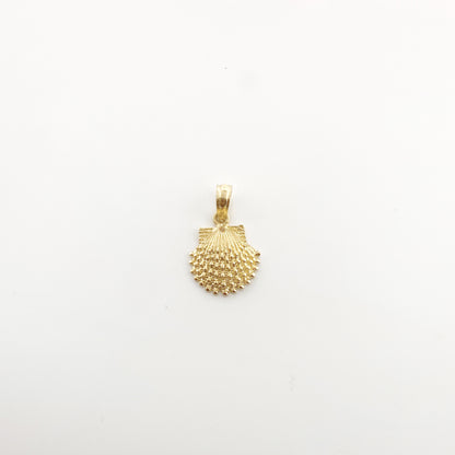 14k Gold Petite Knobby Scallop Shell Necklace