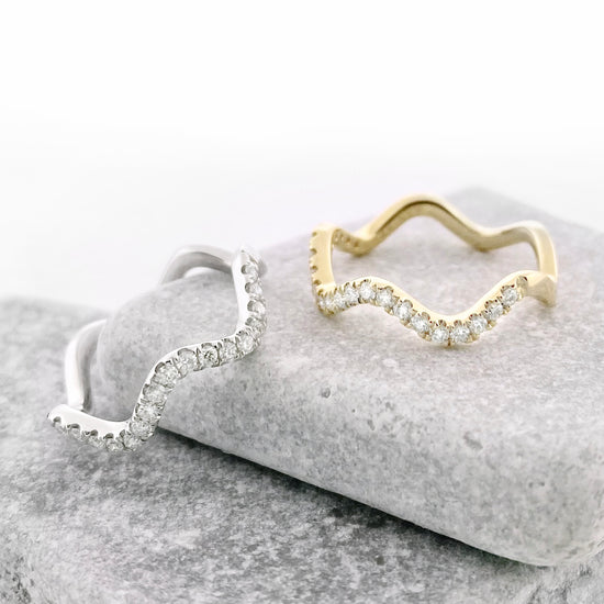 Calm Waves Diamond Band