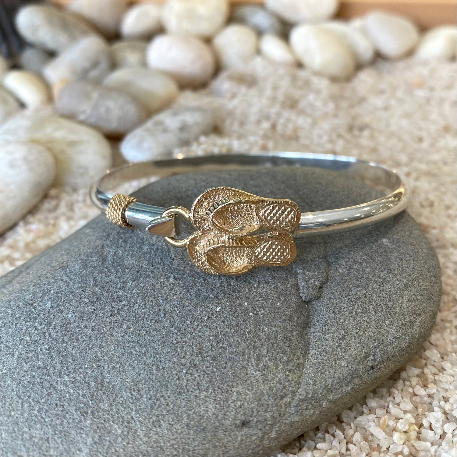 Double Flip Flop Hook Bracelet – Cape Cod Jewelers