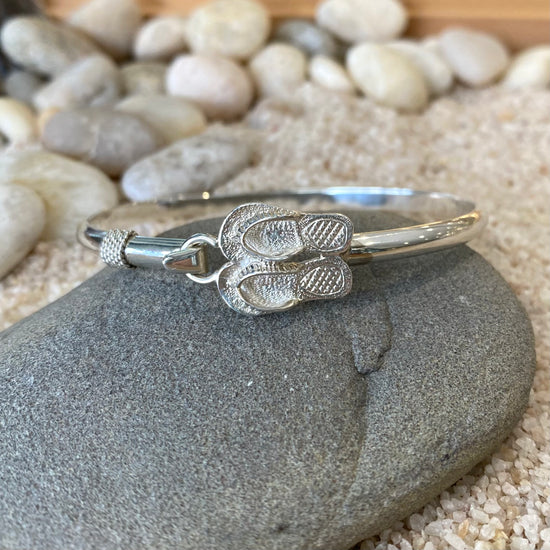 Double Flip Flop Hook Bracelet