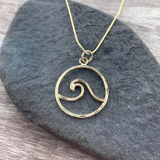 Solid Gold Wave Necklace
