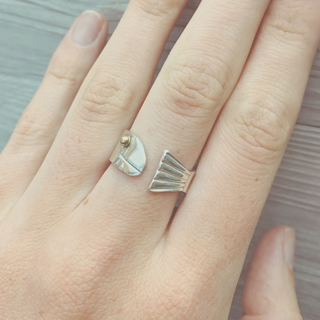 Sterling Silver Cape Cod Style Knot Ring With Gold-Plated Center - Lightweight Vintage Design